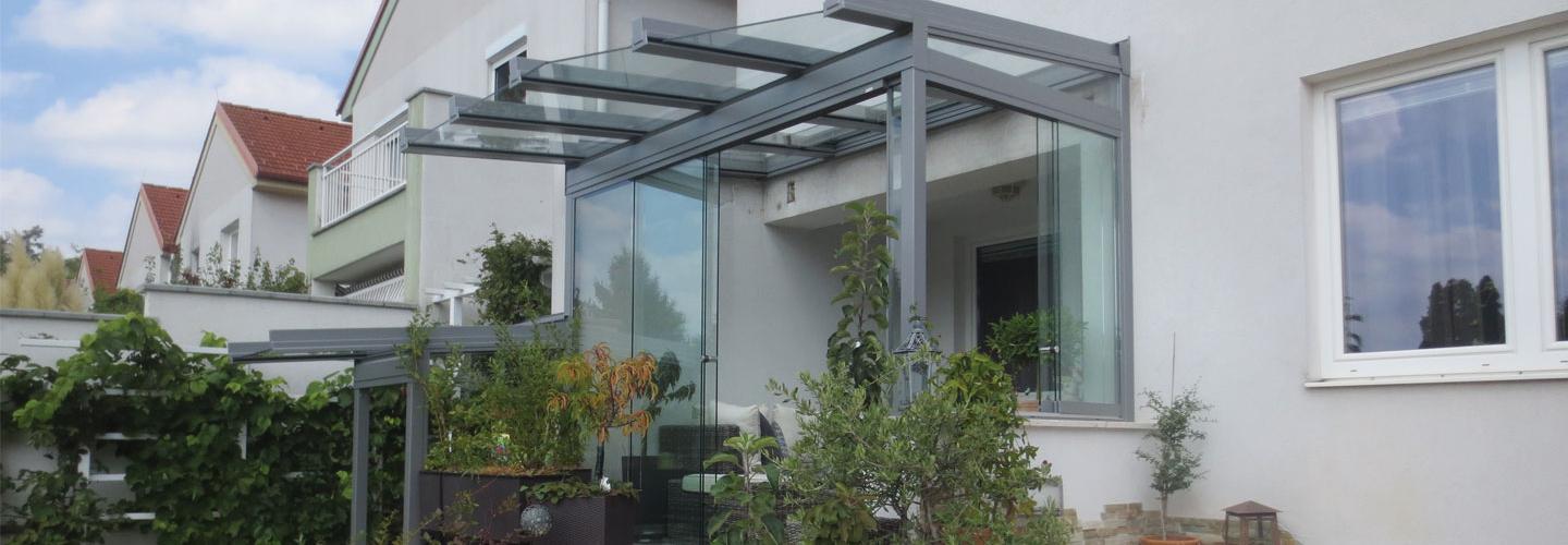 Sommergarten mit aus Aluminium mit Glasdach in Mödling